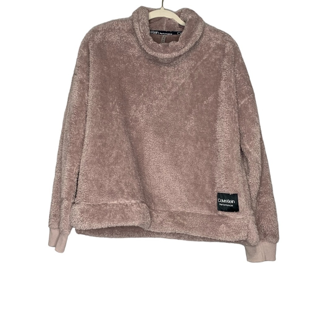 Calvin Klein Performance mauve Sherpa cowlneck long sleeve pullover. Size M